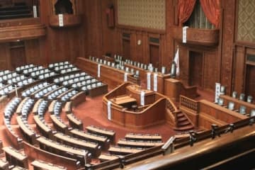 政治家のカネの流れ"見える化"「政治資金データベース」、地方議員に対象拡大へ　「政治とカネ」に終止符なるか