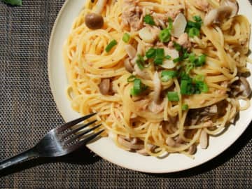 川越シェフ『梅パスタ』の作り方を公開！絶品なのにササッと作れる…”超簡単パスタ”に主婦から絶賛の声多数「豚しゃぶとかも入れるとなお美味しそう」「これなら美味しく食べれそう」