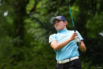 岩井明愛「ショットがすごく良かった」単独首位で最終日へ 妹・千怜と竹田麗央も7位浮上
