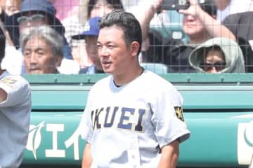 甲子園の敗戦直後…監督の“行動”に感動の嵐「人格者すぎる」　称える姿に「泣けました」