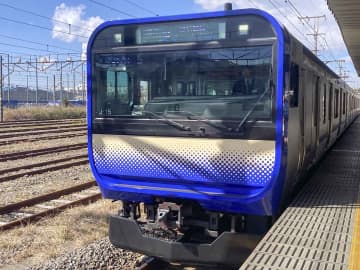 JR横須賀線、信号が赤から変わらず　一時運転見合わせ、700人に影響
