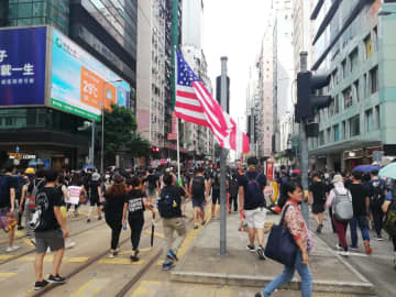 日刊香港ポストＴＯＰＩＣＳ