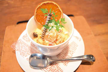 お薦めは「なつめカラメルプリン」　藤井聡太王将の「勝負おやつ」、開発したシェフが4年がかりで完成　深谷のTAIKEIDO NEO Garden Cafe　地元農場の卵黄のみ使用、口当たり滑らかな逸品