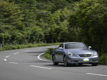 【今さら？今こそ？？平成名車と暮らしてみよう＜レクサスSC430編④＞】万博見物にぶらりドライブ、で実感。「良きタイヤ」は、ちょいふるに確かなジョイフルをもたらす＜タイヤ交換編：その3＞