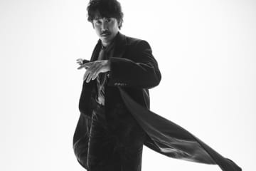 大泉 洋、最新曲「キラーチューン！」茅島みずき出演のMV公開　ミュージカルのような世界描く