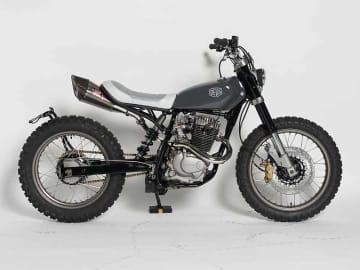 デウスがホンダ FTR223 をベースにした最新カスタムバイク「SKOLL」を公開！ デウス原宿店で展示販売中
