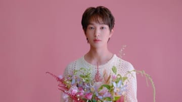 SHINee ONEW、日本2ndミニアルバム『SAKU』リリース　ジャケット撮影を映したトレーラー公開も