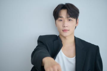 今気になる若手俳優イ・ミンジェ、家族の愛に支えられて成長中！【本誌未掲載インタビュー】