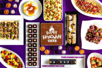 ディズニーホテルに“ハロウィーンスペシャルメニュー”が登場！　オリジナルチャーム付きコースなど用意