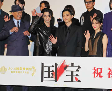 話題の映画「国宝」、実写邦画22年ぶりの興収100億円突破の金字塔！吉沢亮、横浜流星…社会現象に！！