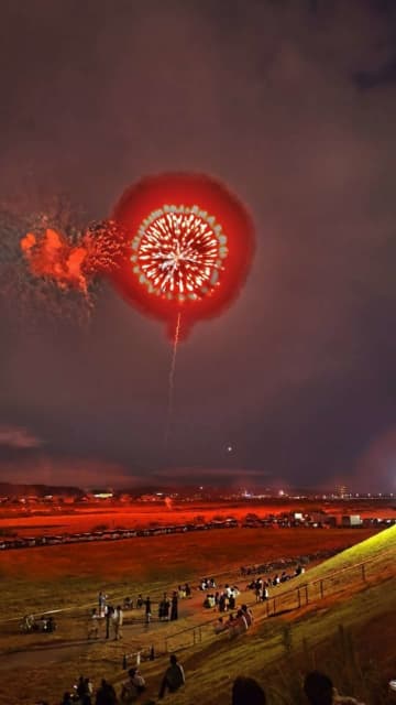 「地球最後の日」「もうあかんやつや」　真夏の夜に開かれし〝悪夢のゲート〟に7.4万人戦慄