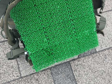 元自衛隊員がリュックに付けたのは？　「目からウロコ」「やはりガチ勢はすごい」