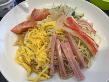 【西新宿・都庁前】東京都民広場『ホウランテイ(Hou Ran Tei)』の「冷やし中華」と「麻婆刀削麺」を実食！