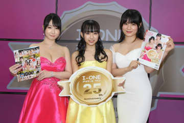 「AIはファンに反対される」桐山瑠衣、星名美津紀、入間ゆいが大真面目に“25年後のグラビア界”トーク