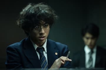 主題歌は宮本浩次「I AM HERO」主演・山田裕貴「残酷で救いのない世界に立ち向かう類家の姿と重なる」『爆弾』リリックムービー公開
