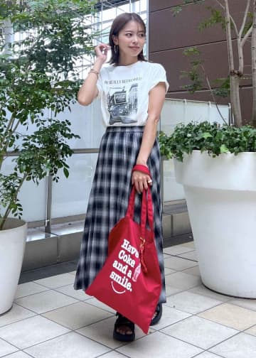 【ROPÉ PICNIC】抜け感たっぷり！「コカ・コーラ」との新作コラボアイテム