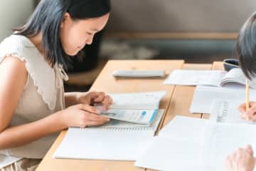 「小・中学生の学力」大幅低下　我が子の“良い成績”にこだわらない親が増加…その背景にあるものとは？