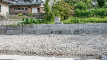 相続放棄しても配偶者扱い？…別居親族が小規模宅地等の特例申請を審判所が退けたワケ【税理士が解説】