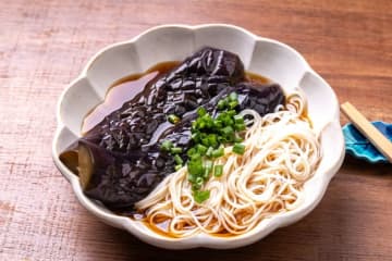 【現役板前が伝授】『ヤミツキなす素麺』の作り方を公開！”野菜たっぷり”栄養抜群。無限に食べられる素麵レシピに主婦も大注目「一瞬でそうめん無くなりました」「白米との相性も抜群」