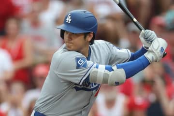 「怖すぎw」「打球ヤバッ」大谷翔平の“ピッチャー返し”にネット震撼！ 鮮やかタイムリーも、あわや投手直撃...「あれは危険な打球や」