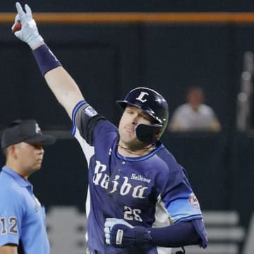 西武が助っ人2人に仕掛けた契約延長の異例 囲い込みの狙いと勝算…“見誤りなし”と専門家も太鼓判