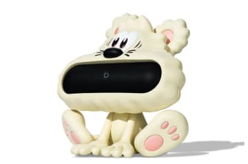 Beats、「Beats Pill」をほおばるキャラクター型ホルダー。グラフィックアーティストVerdyとコラボ