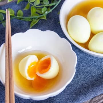 【味玉はもうめんつゆに戻れない】「この味ありそうでなかったわ」「最近こればっかり漬けてる」