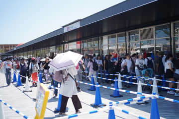 万博「会場内」公式グッズショップは全２０カ所、１日４万人が買い物