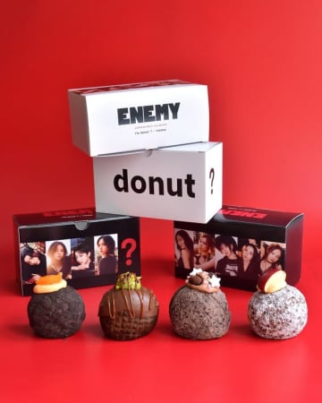 TWICE×「I'm donut ？」コラボドーナツセットが期間限定で登場