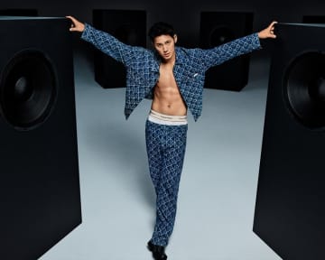 MINGYU（SEVENTEEN）、Calvin Kleinの最新デニムキャンペーンに登場