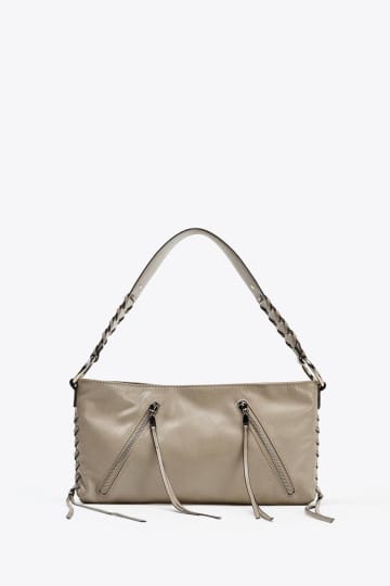 普通のバッグに飽きた」→【ZARA】へ！ 大人っぽかわいい