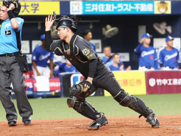 【阪神】栄枝裕貴　スタメン２安打も途中交代…藤川監督は守備に苦言「開き直る瞬間が訪れればいい」