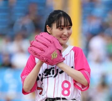元櫻坂46・菅井友香、ドラマ『ロンダリング』撮影現場への可愛すぎる差し入れにファンほっこり！
