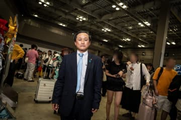 コミケ会場にフラッと立ち寄った元総理…　話しかけてみると「予想通り」の回答が