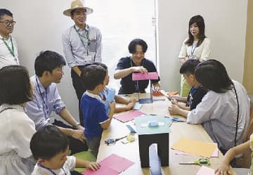 建設技術研究所／大阪本社で職場探検／社員の家族３０組が参加
