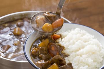 カレー市場、簡便や本格ニーズに対応した商品の登場で ルウカレー市場は安定感を維持