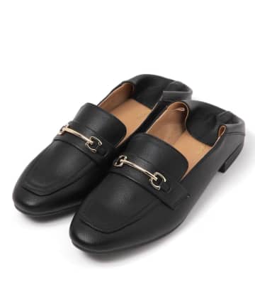 足元を最旬に！秋は【ローファー】がトレンドの予感