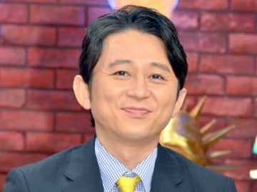 有吉弘行、かわいい“親子”の2ショットを激写「ちょっと緊張した同伴」「娘さんかわいすぎー」