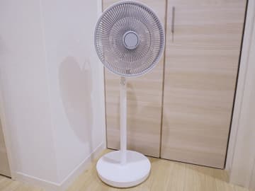 扇風機が「コードレス」だとこんなに便利！「LAViNO エアーループ」を一度使ったら後戻りできない