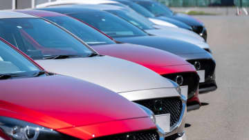 愛車を高く売りたいなら…査定価格が「数十万円」下がる“選んではいけない色”【20台以上のクルマを所有するYouTuberの助言】