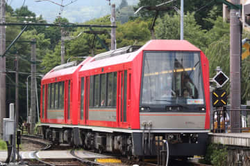 【ローソントラベル】箱根登山電車3000形「アレグラ号」就役10周年記念！写真家 大橋史明先生が乗車する特別列車ツアーを販売