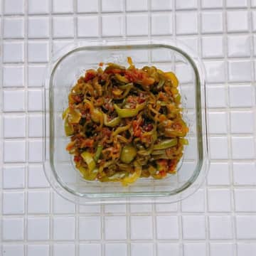 ご飯が止まらない！『ピーマンと天かすの油炒め』の作り置きレシピ