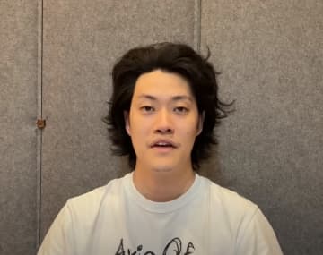 粗品、ハッピーセット・ポケカ騒動に一人賛否。「おもちゃは全部、自社版権物で固めなさい」「一生ダブルチーズ バーガーをむさぼり食い続ける」