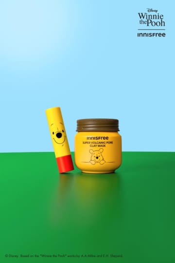 『くまのプーさん』×「イニスフリー」がコラボ！　ハンドミラー付き限定セットなど登場へ