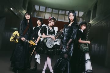 BAND-MAID、EP『SCOOOOOP』10/22リリース！ 収録曲アニメ『ロックレディ』OP曲MVフル尺公開