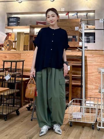 【niko and ...】カジュアルコーデに「カーキパンツ」が使える♡