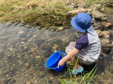 参加費無料☆ビオトープでどろんこ遊びや魚やドジョウを探してみよう！『里山の日』～ビオトープで生きものつかみ～【大津市】