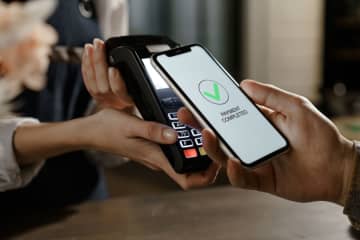 「楽天」「PayPay」など“ポイント経済圏”ってよく聞きますが、どこを選べば一番お得なのでしょうか？