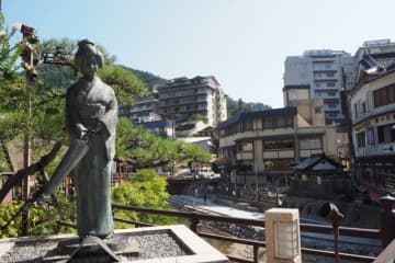 温泉芸者と昭和ロマン　「夢千代日記」の舞台を訪ねて湯村温泉へ