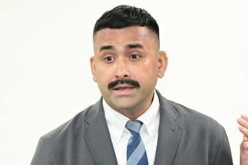 デニス植野、共演多数だった盟友芸人に立腹「ホンマにしょうもない！マジで納得いかないです！」